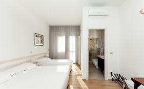 La Camera Bologna-Stazione Affittaly Rooms
